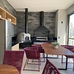 Novo Studio Haus Mitre 1015 Metro Brooklin